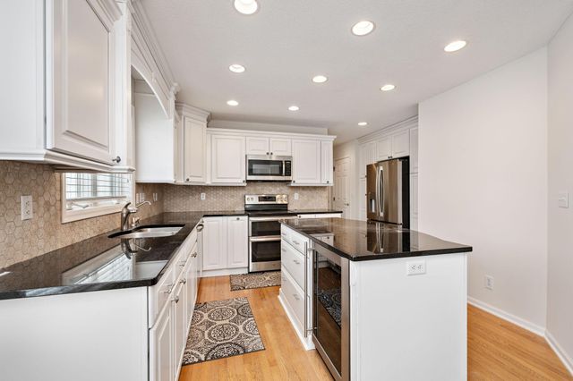 12755 42nd Place N, Plymouth, MN 55442