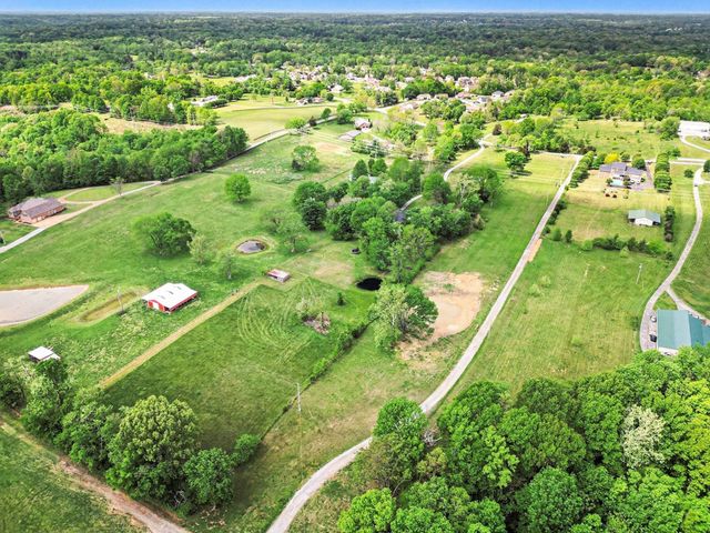 2075 Liebengood Rd, Goodlettsville, TN 37072
