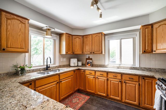 2756 N 87th STREET, Milwaukee, WI 53222