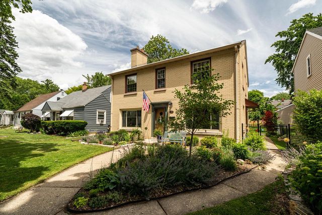 2756 N 87th STREET, Milwaukee, WI 53222