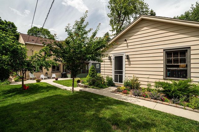 2756 N 87th STREET, Milwaukee, WI 53222