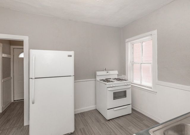 2708 7th Avenue, Rock Island, IL 61201