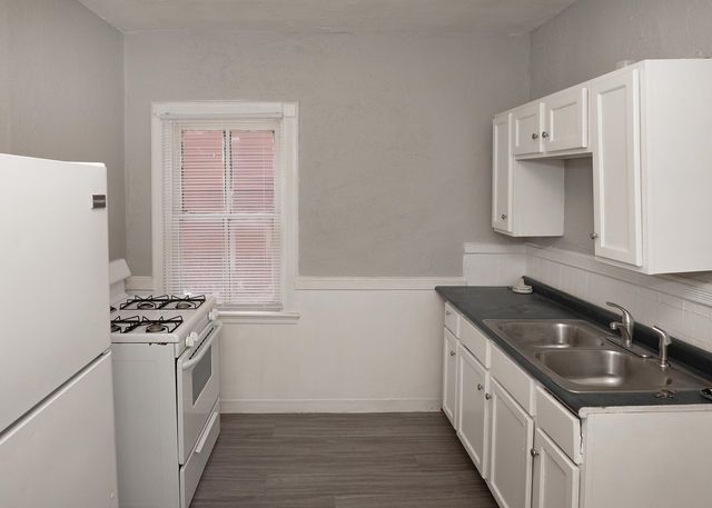 2708 7th Avenue, Rock Island, IL 61201