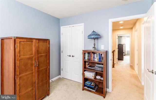 42799 HAY RD, Ashburn, VA 20147
