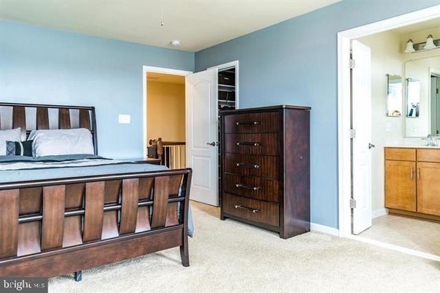 42799 HAY RD, Ashburn, VA 20147