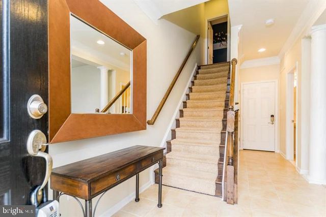 42799 HAY RD, Ashburn, VA 20147
