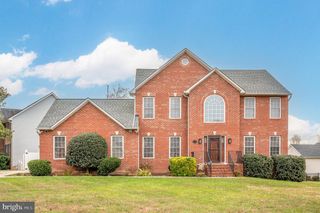 6910 GOVERNORS GRANT LN, Fredericksburg, VA 22407