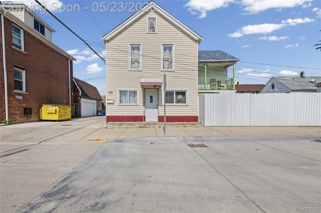 11410 Mackay Street, Hamtramck, MI 48212