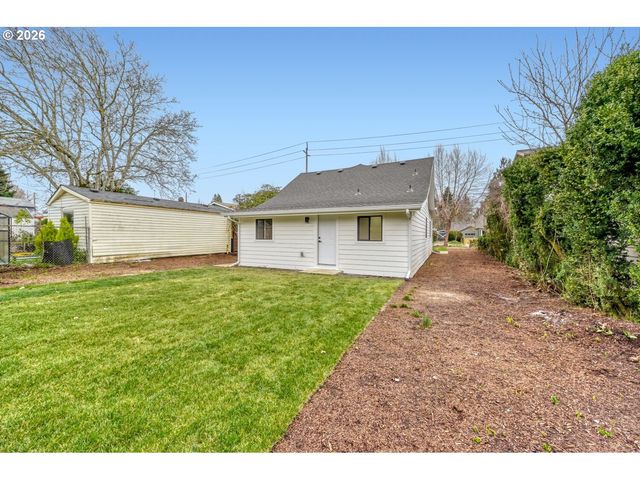 6300 N AMHERST St, Portland, OR 97203