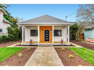 6300 N AMHERST St, Portland, OR 97203