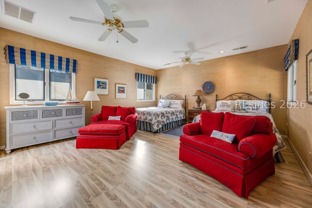 28 Leamington Ln, Hilton Head Island, SC 29928