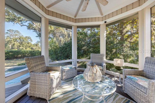 28 Leamington Ln, Hilton Head Island, SC 29928