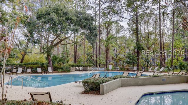 28 Leamington Ln, Hilton Head Island, SC 29928