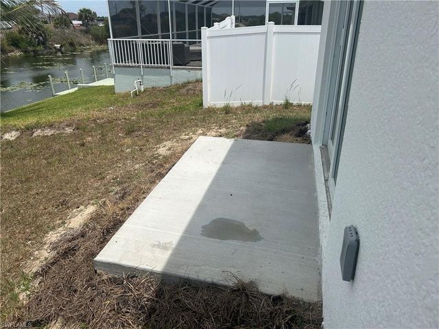 2524 NE 1st PL, Cape Coral, FL 33909
