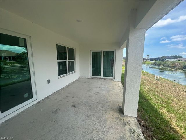 2524 NE 1st PL, Cape Coral, FL 33909