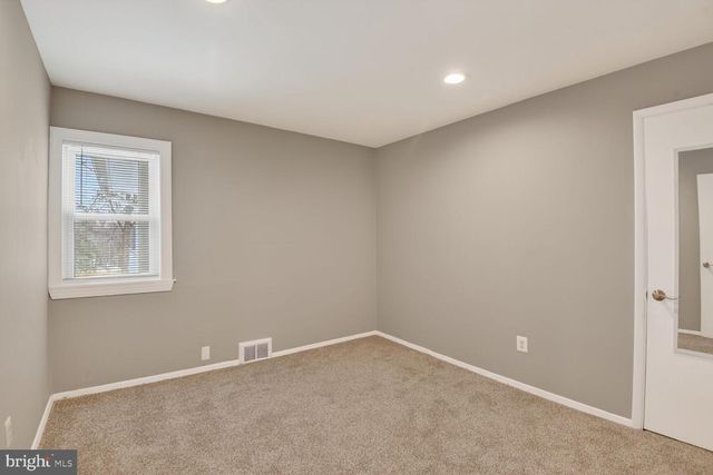 6515 PARKWAY CT, Hyattsville, MD 20782