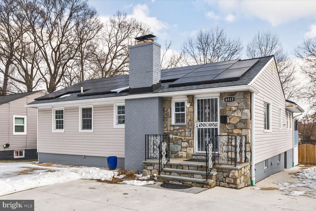 6515 PARKWAY CT, Hyattsville, MD 20782