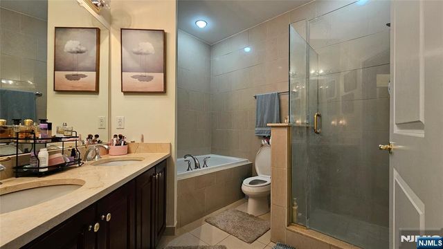 2116 Windsor Park Court 78, Englewood, NJ 07631