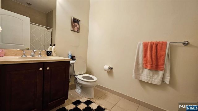 2116 Windsor Park Court 78, Englewood, NJ 07631