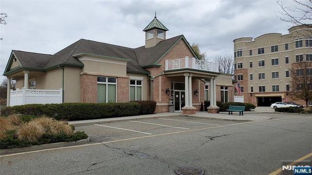 2116 Windsor Park Court 78, Englewood, NJ 07631