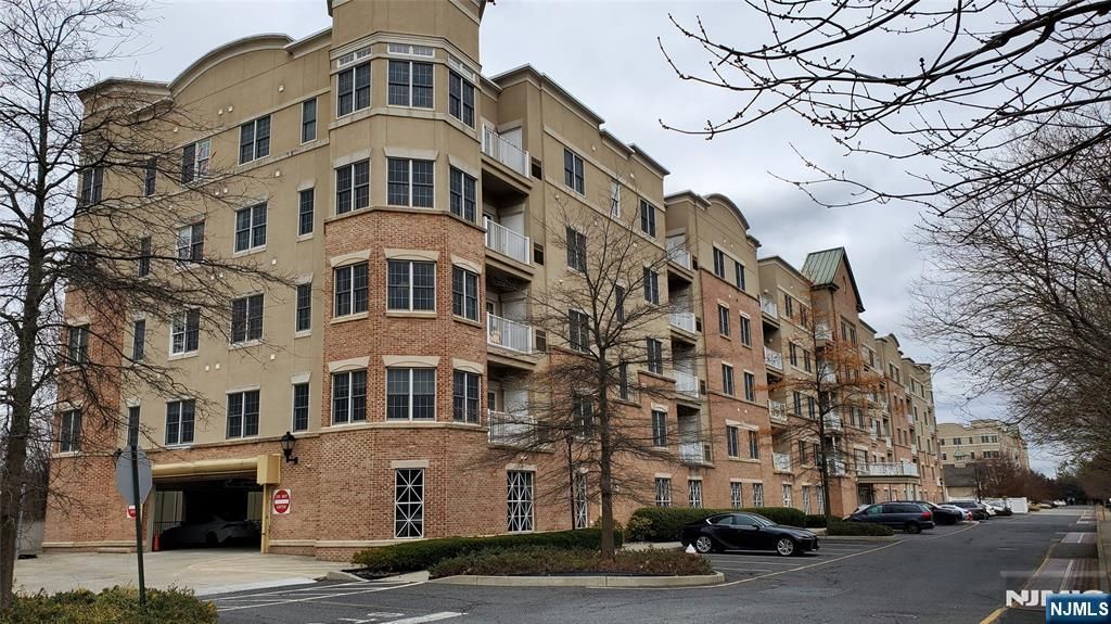 2116 Windsor Park Court 78, Englewood, NJ 07631