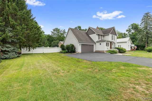 4582 North Street, Dewitt, NY 13078