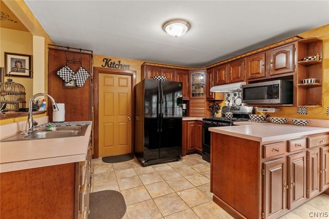 4582 North Street, Dewitt, NY 13078