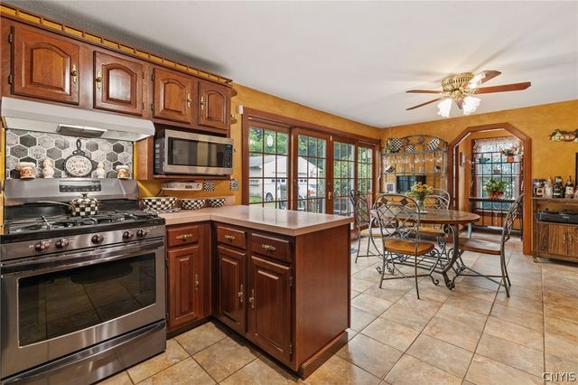 4582 North Street, Dewitt, NY 13078