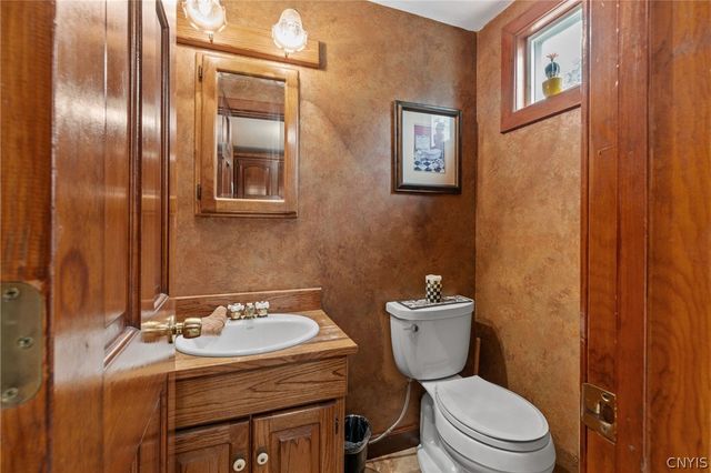 4582 North Street, Dewitt, NY 13078