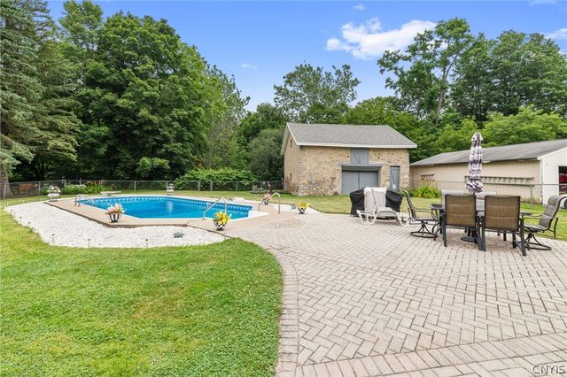 4582 North Street, Dewitt, NY 13078