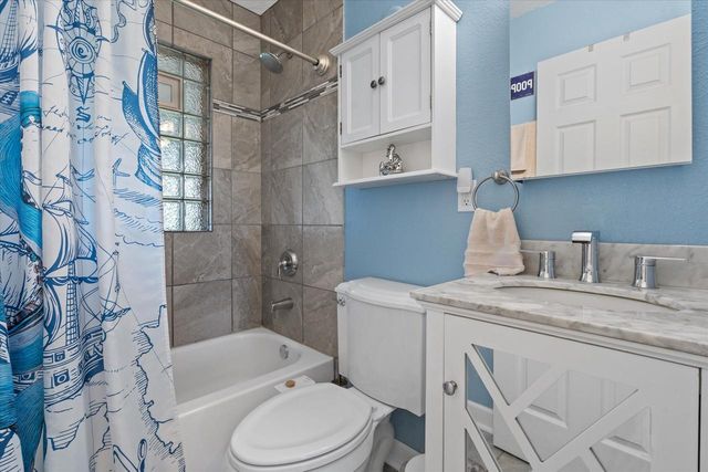 1710 Michigan AVENUE, South Milwaukee, WI 53172