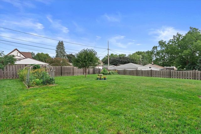 1710 Michigan AVENUE, South Milwaukee, WI 53172