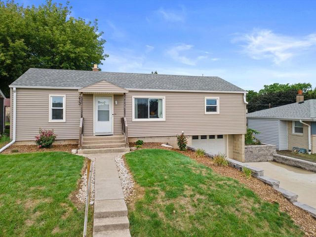 1710 Michigan AVENUE, South Milwaukee, WI 53172