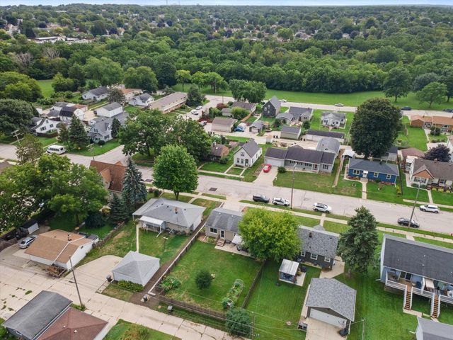 1710 Michigan AVENUE, South Milwaukee, WI 53172
