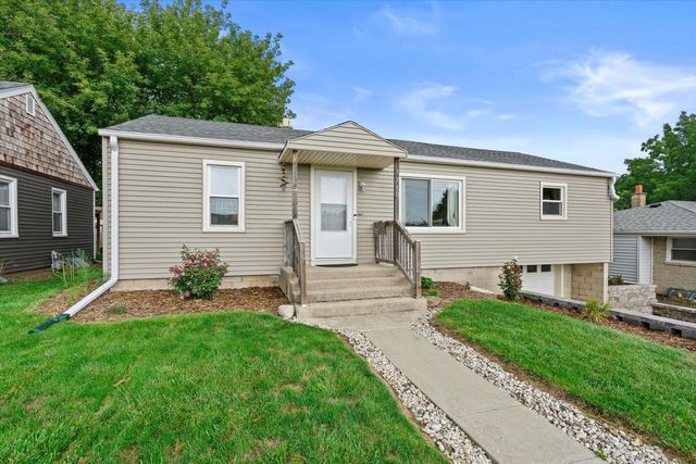 1710 Michigan AVENUE, South Milwaukee, WI 53172
