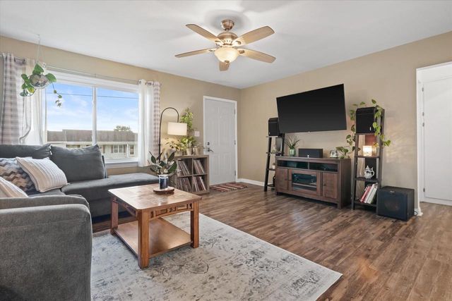 1710 Michigan AVENUE, South Milwaukee, WI 53172