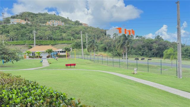 CAMINO DEL VALLE PAISAJE DEL LAGO F4, Luquillo, PR 00773