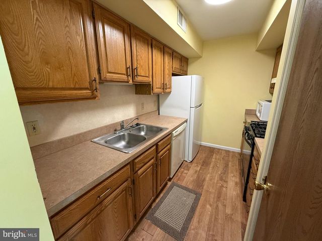 101-B WASHINGTON ST, Shillington, PA 19607