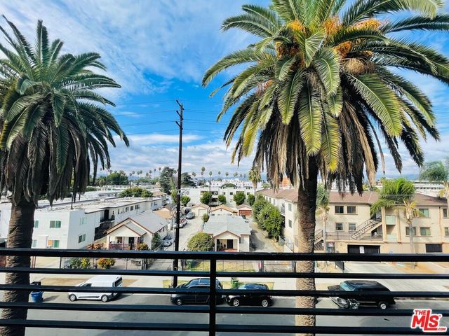 14612 Calvert Street 302, Van Nuys, CA 91411