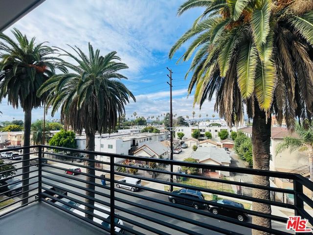 14612 Calvert Street 302, Van Nuys, CA 91411