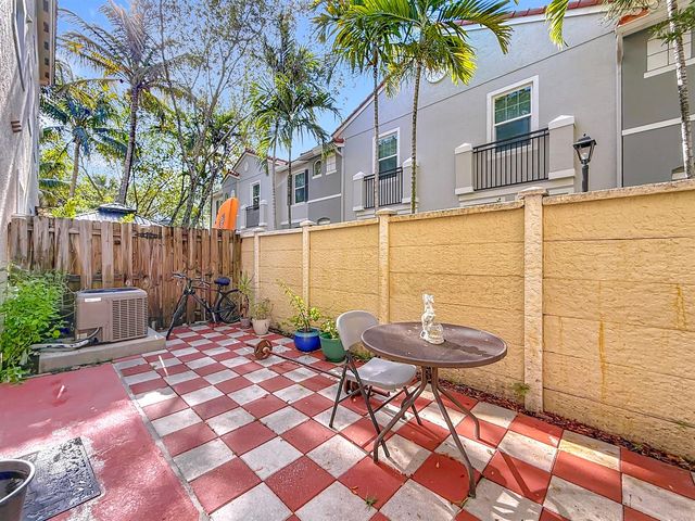 312 Bayfront Drive, Boynton Beach, FL 33435