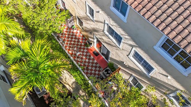 312 Bayfront Drive, Boynton Beach, FL 33435