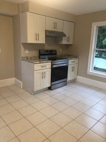 15 Pearl St 2, Reading, MA 01867