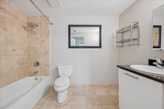 3339 Virginia St PH-3, Miami, FL 33133