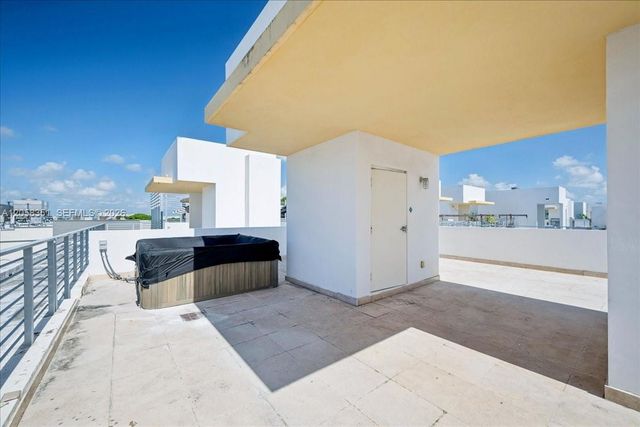 3339 Virginia St PH-3, Miami, FL 33133