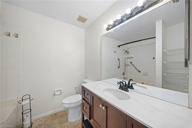 3691 4th AVE NE, Naples, FL 34120