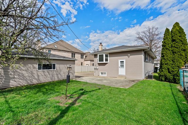 780 N adele Street, Elmhurst, IL 60126