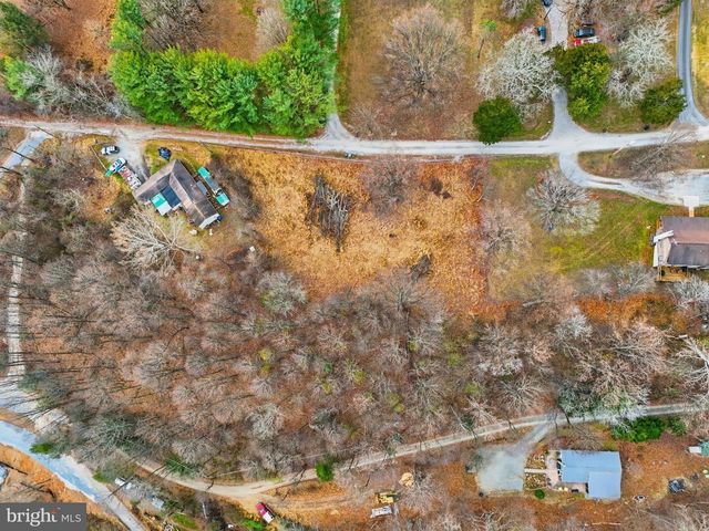 219 A HIGHFIELD RD, Airville, PA 17302