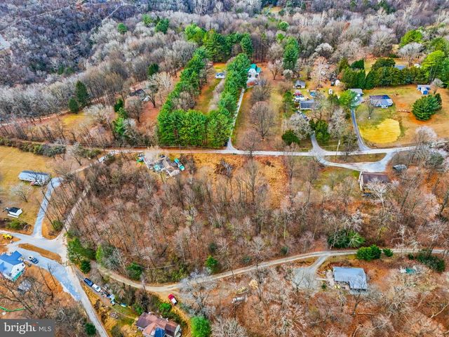 219 A HIGHFIELD RD, Airville, PA 17302