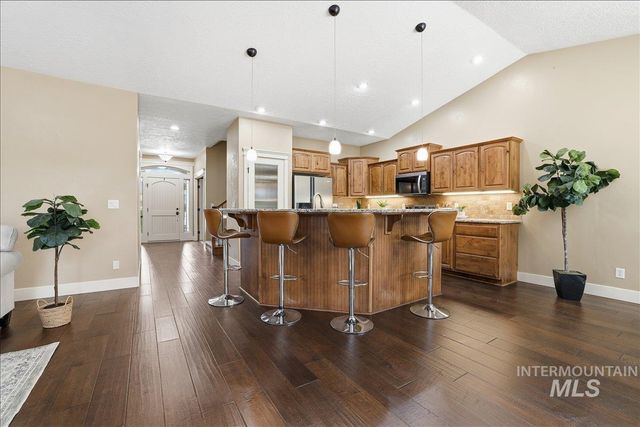 11739 W Creekrapids Dr, Star, ID 83669
